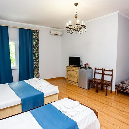Hotel Sabina Gagra Exterior photo