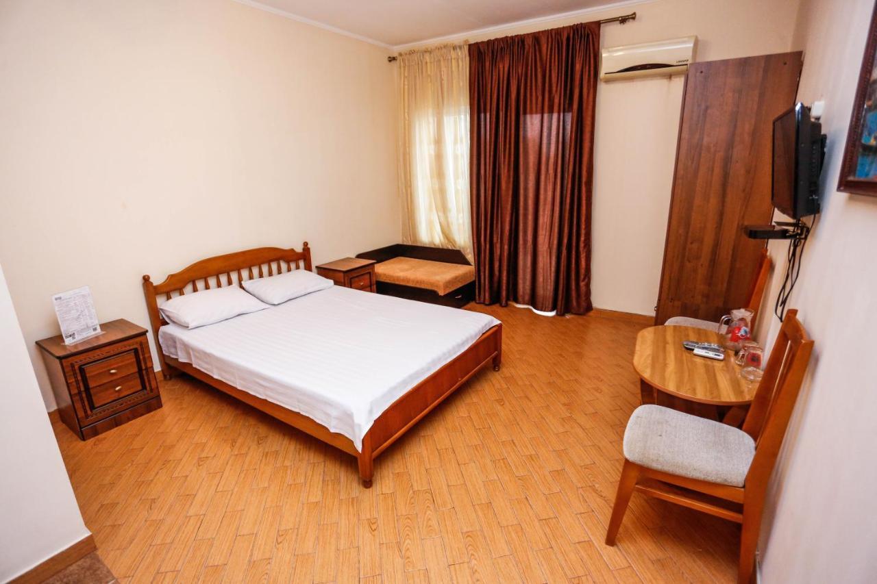 Hotel Sabina Gagra Exterior photo