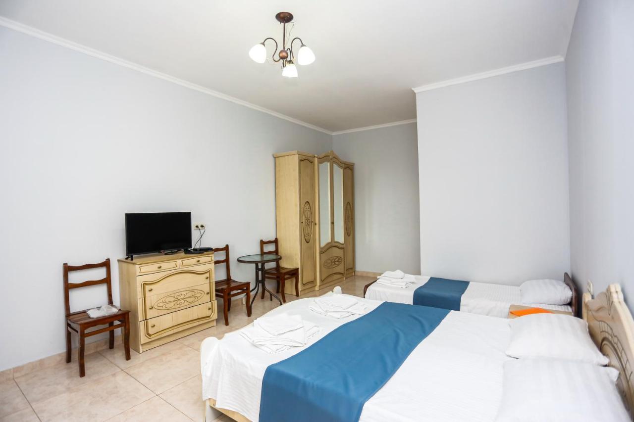 Hotel Sabina Gagra Exterior photo