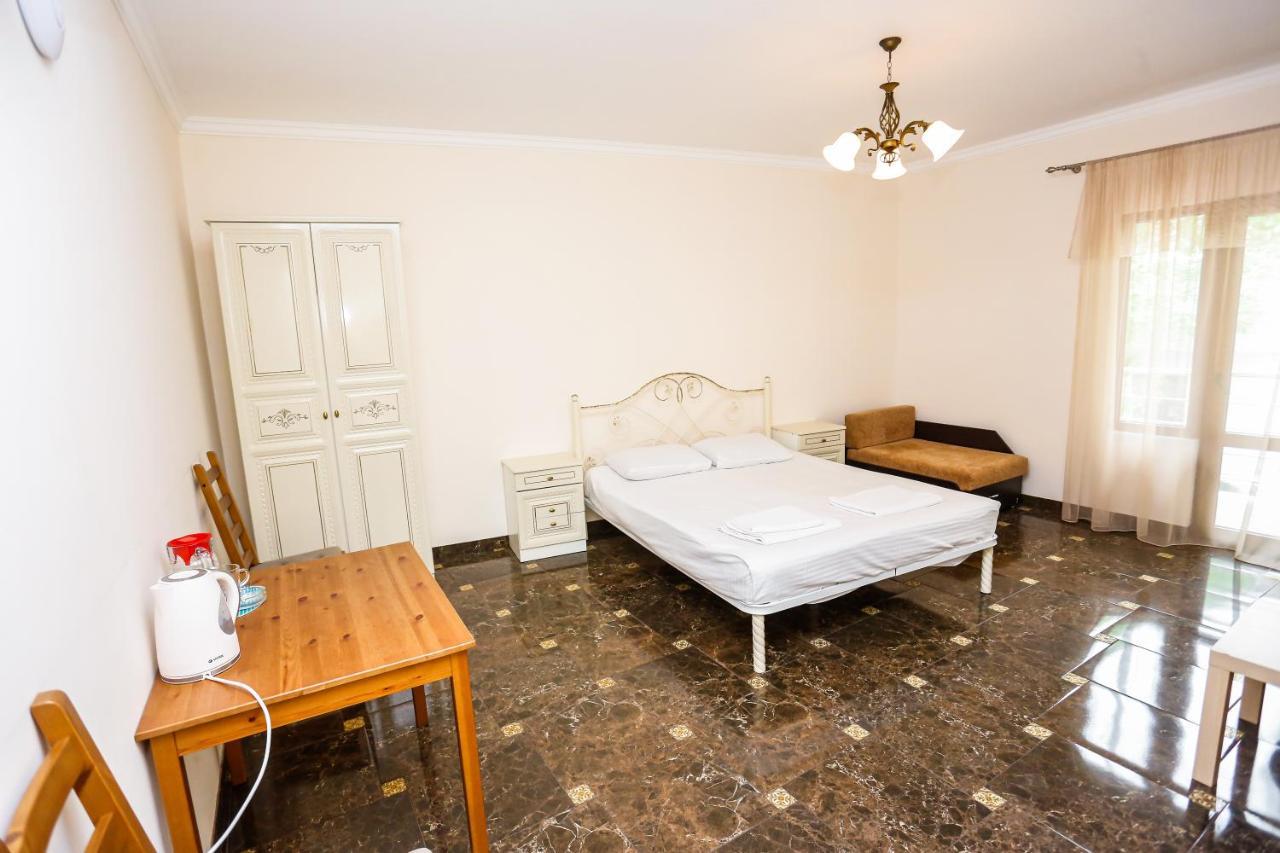Hotel Sabina Gagra Exterior photo