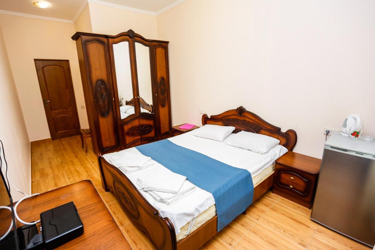 Hotel Sabina Gagra Exterior photo